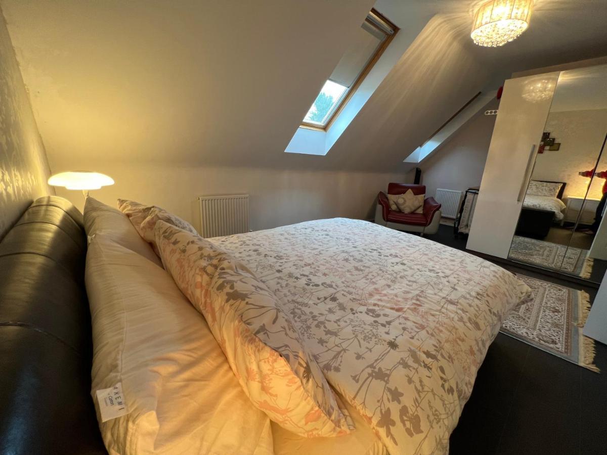 Sheffield City Centre , Free Wifi & Parking - Private Room - Shared House Εξωτερικό φωτογραφία